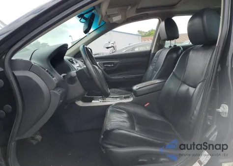 2015 Nissan Altima 2.5 из США, поврежденный, VIN 1N4AL3AP2FC250071